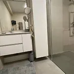 아파트 4 Etoiles Avec Wifi Et Parking, A Deux Pas De La - Fr-1-696-128 *