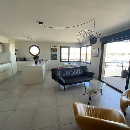 4 Etoiles Avec Wifi Et Parking, A Deux Pas De La - Fr-1-696-128 *