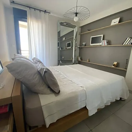 Apartment 4 Etoiles Avec Wifi Et Parking, A Deux Pas De La - Fr-1-696-128 *