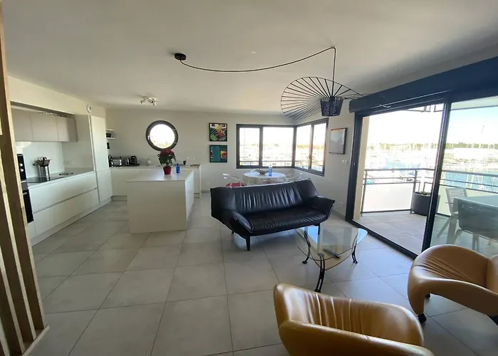4 Etoiles Avec Wifi Et Parking, A Deux Pas De La - Fr-1-696-128 *