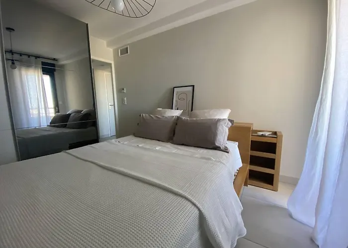 4 Etoiles Avec Wifi Et Parking, A Deux Pas De La - Fr-1-696-128 * Canet-en-Roussillon